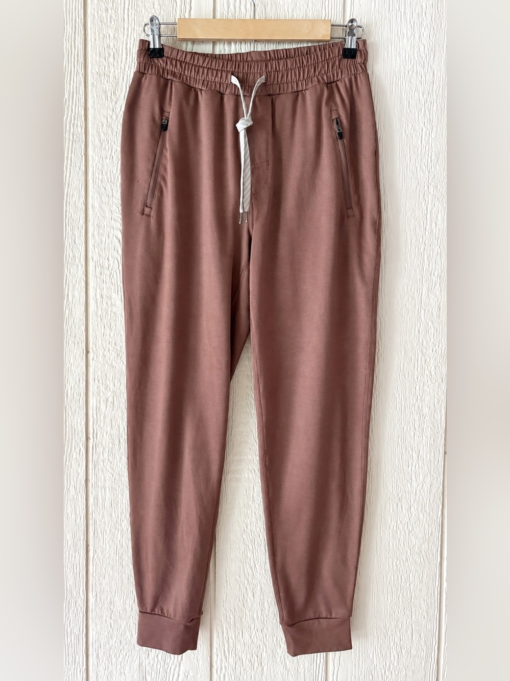 Vuori Joggers Cocoa Brown Size M